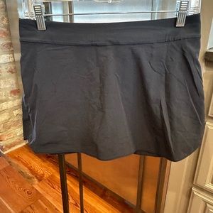 OUTDOOR VOICES SKORT SIZE SMALL